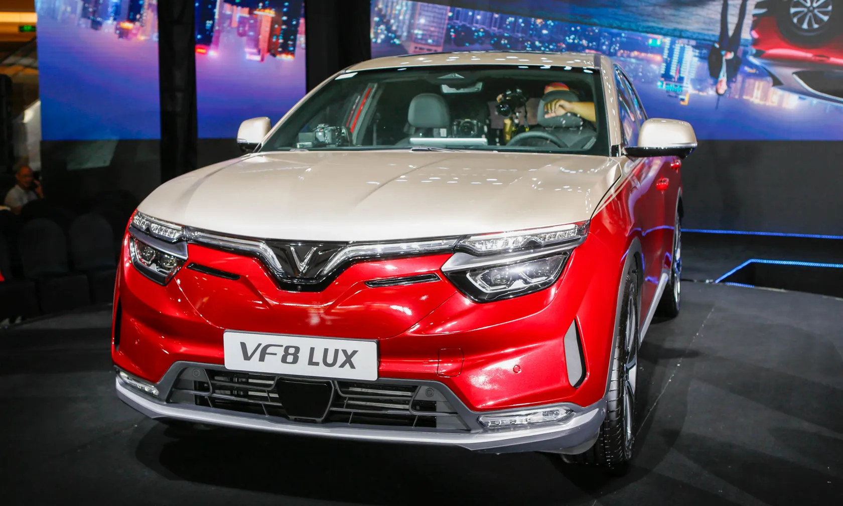 Vinfast VF8