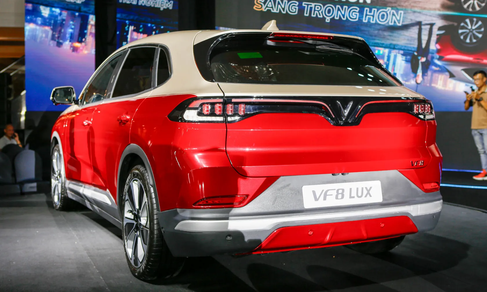 Vinfast VF8